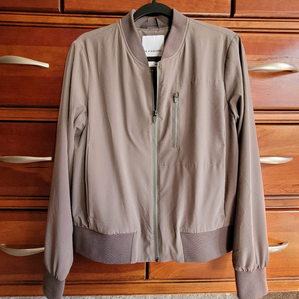 NWOT Banana Republic Windbreaker Bomber Taupe/Gray (Medium)